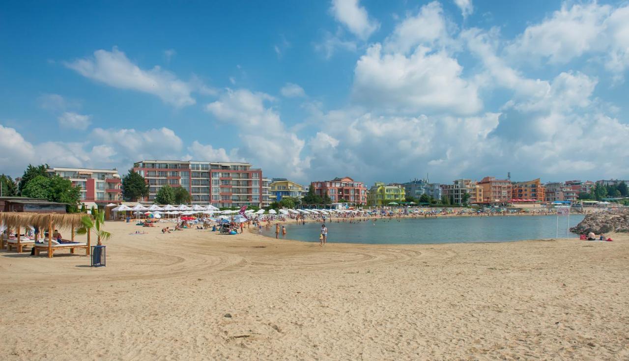 Panorama Krim Beach Apartment ラヴダ エクステリア 写真